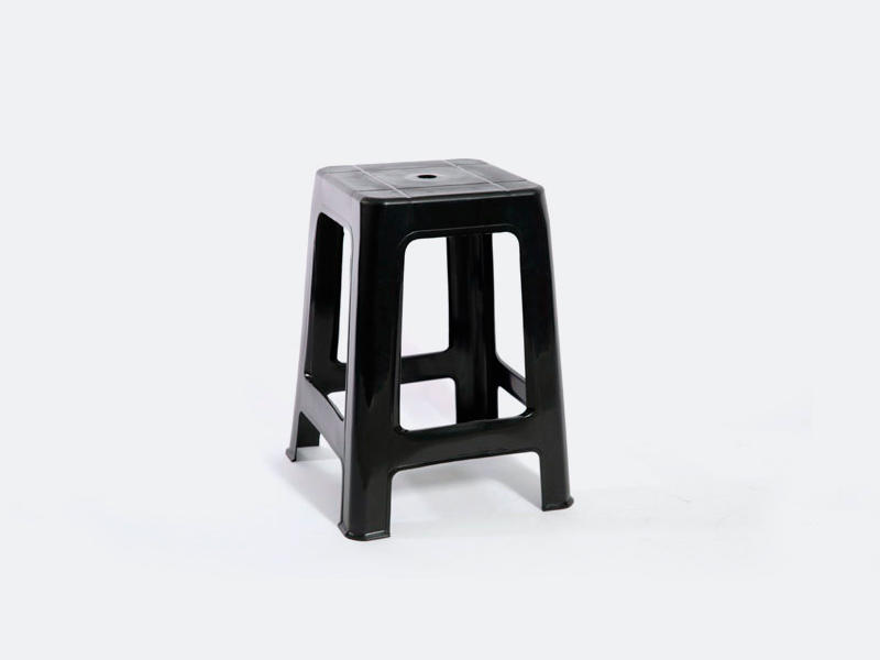 Banqueta plástica apilable - NEGRA